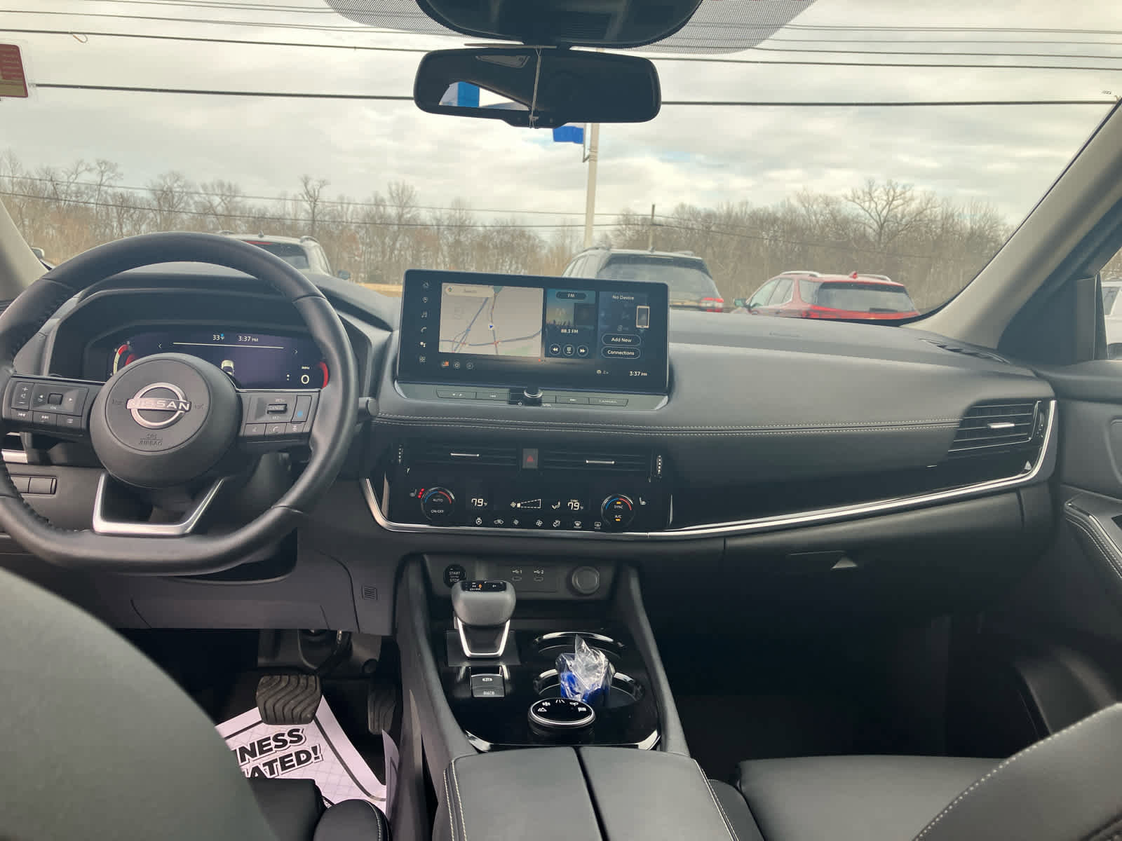 Used 2024 Nissan Rogue SL image 35