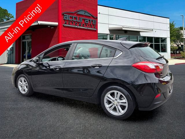 Used 2017 Chevrolet Cruze LT w/ Convenience Package FWD image 3