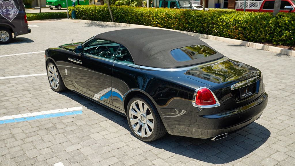 Used 2016 Rolls-Royce Dawn image 16