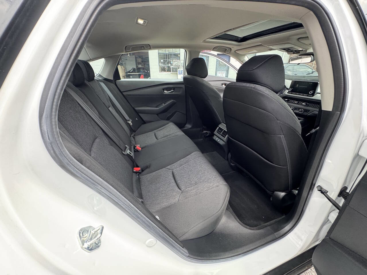 Used 2025 Honda Accord SE image 40