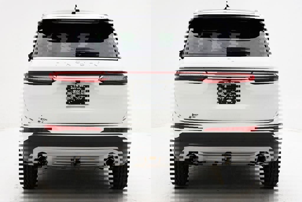 Used 2021 Lincoln Corsair AWD w/ Premium Package image 6