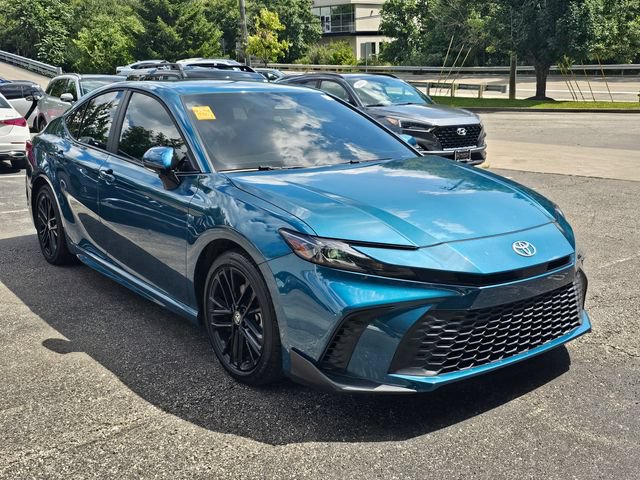 Used 2025 Toyota Camry SE