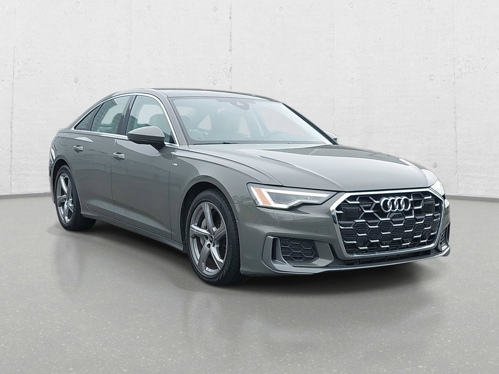 Used 2024 Audi A6 Premium Plus AWD/4WD image 3
