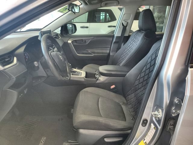 Used 2022 Toyota RAV4 LE FWD image 12