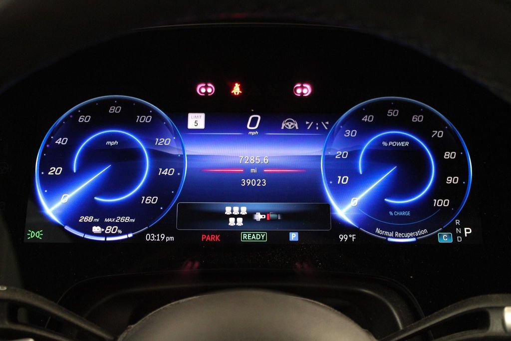 Used 2023 Mercedes-Benz EQS 580 4MATIC SUV w/ Exclusive Trim Package image 36