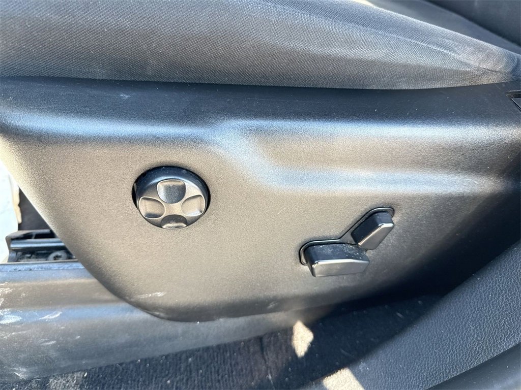 Used 2023 Dodge Durango GT image 12