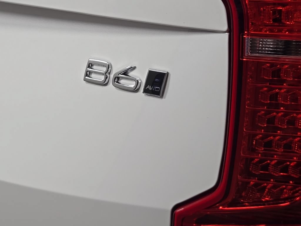 Certified 2023 Volvo XC90 B6 Plus w/ Protection Package Premier AWD/4WD image 12