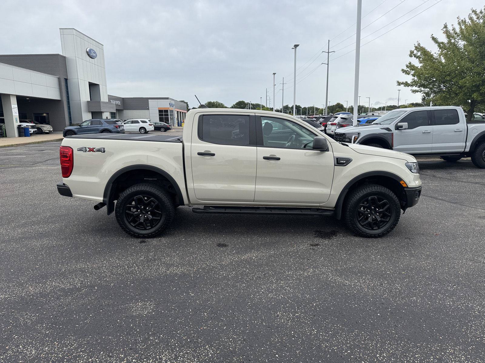 Used 2022 Ford Ranger XLT w/ Equipment Group 301A Mid AWD/4WD image 3