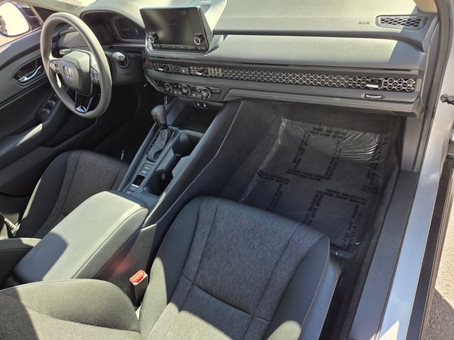 Used 2025 Honda Accord SE image 16