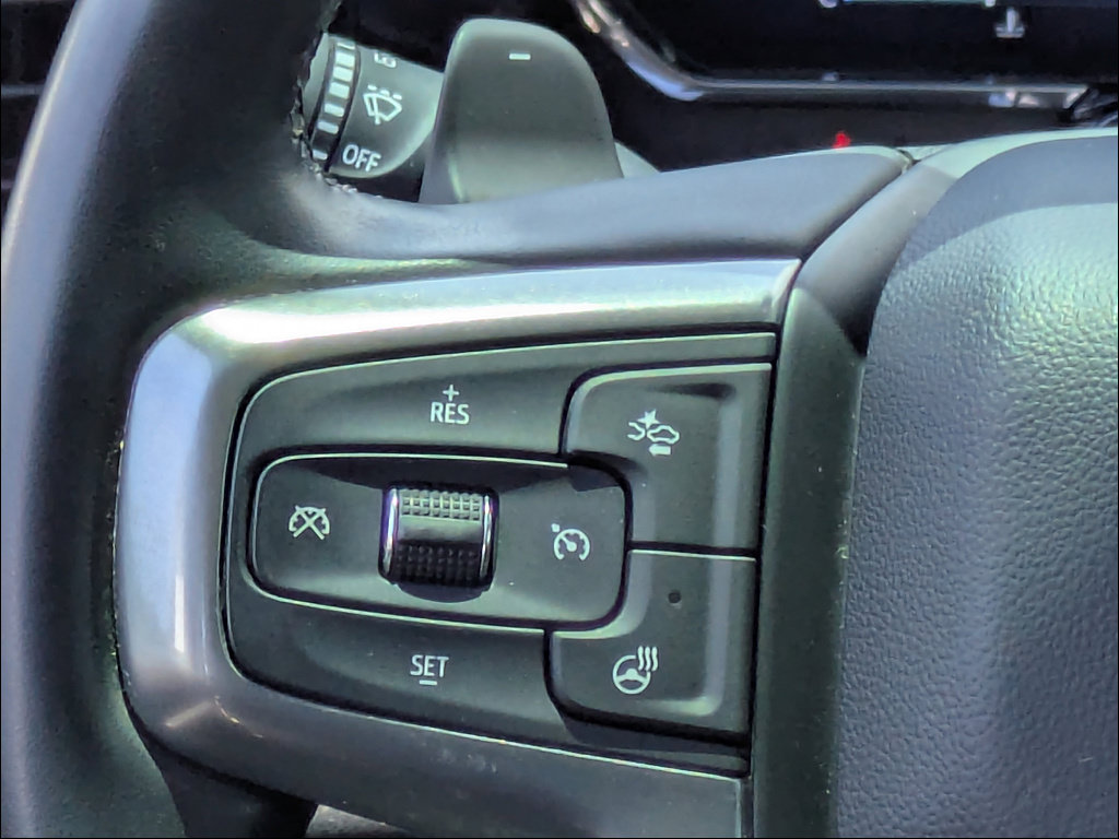 Used 2023 Chevrolet Silverado 1500 LT AWD/4WD image 19
