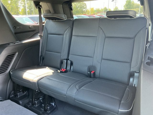 New 2027 GMC Yukon Elevation w/ Elevation Premium Package AWD/4WD image 17