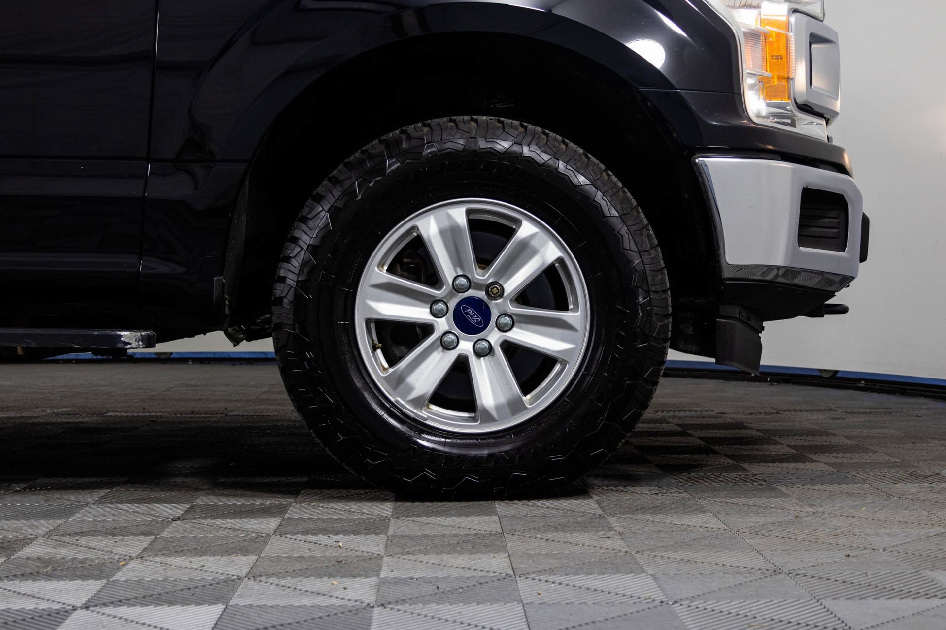 Used 2018 Ford F150 XLT image 38