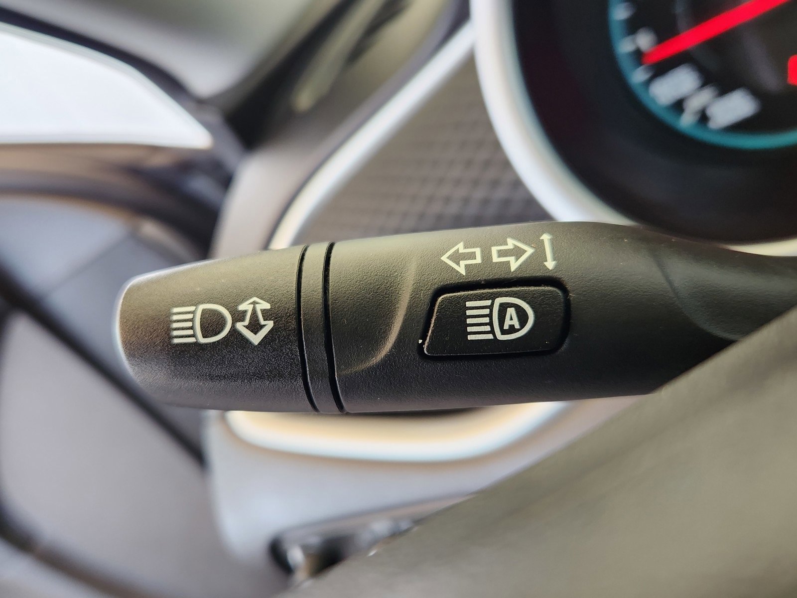 Used 2024 Chevrolet Malibu LT image 41