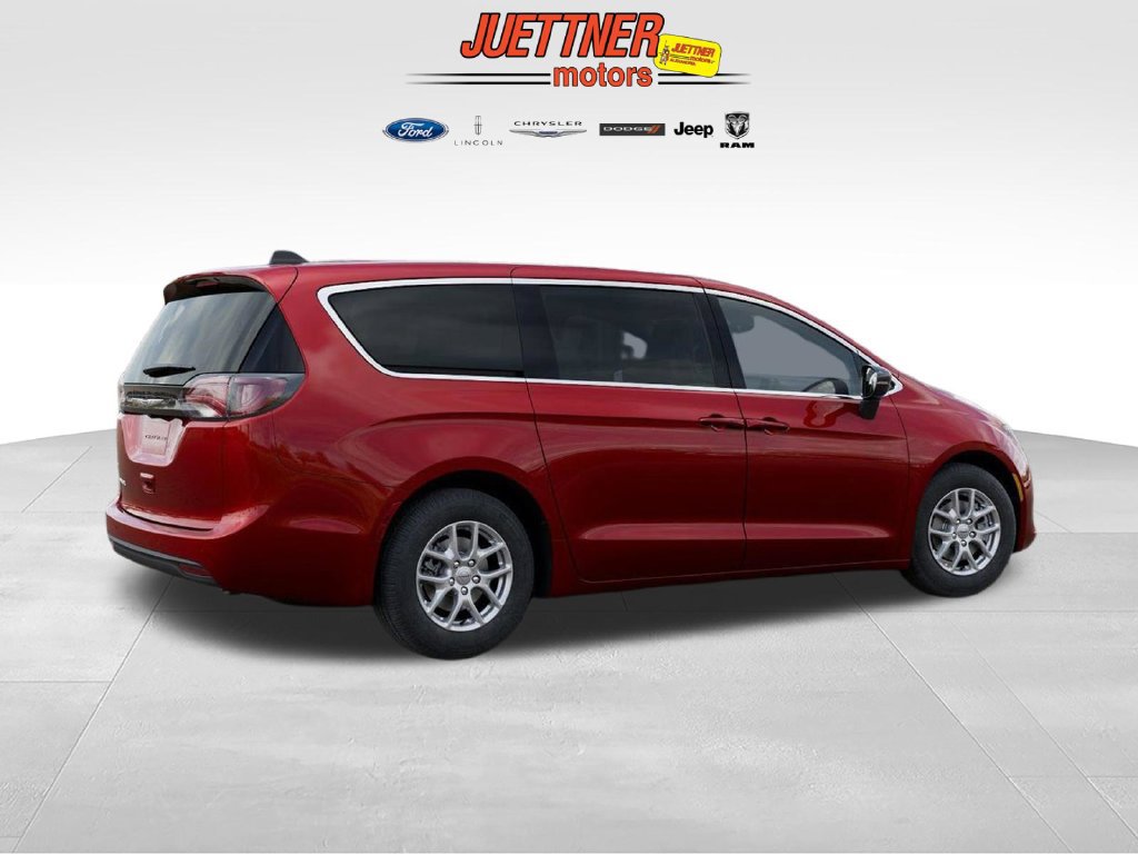 New 2026 Chrysler Voyager LX FWD image 4