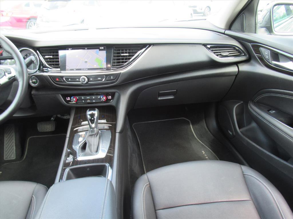 Used 2018 Buick Regal Essence w/ Driver Confidence Package #1 image 14