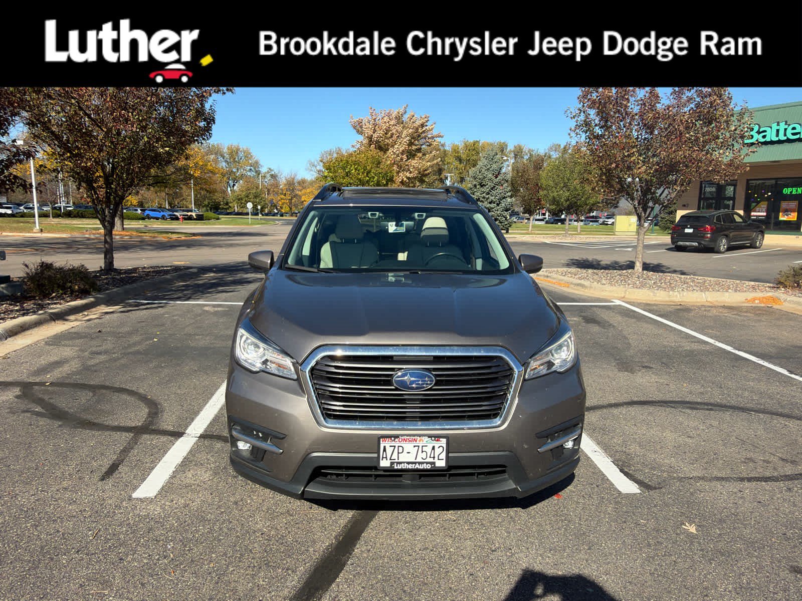 Used 2022 Subaru Ascent Limited w/ Technology Package AWD/4WD image 1