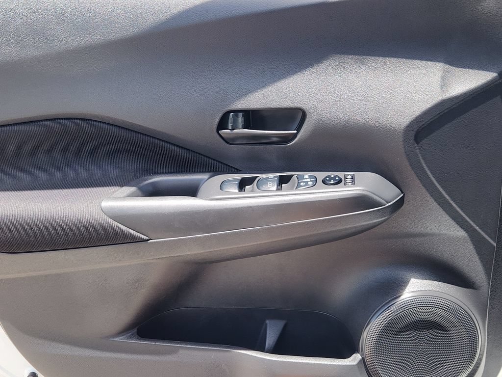 Used 2022 Nissan Kicks S FWD image 20