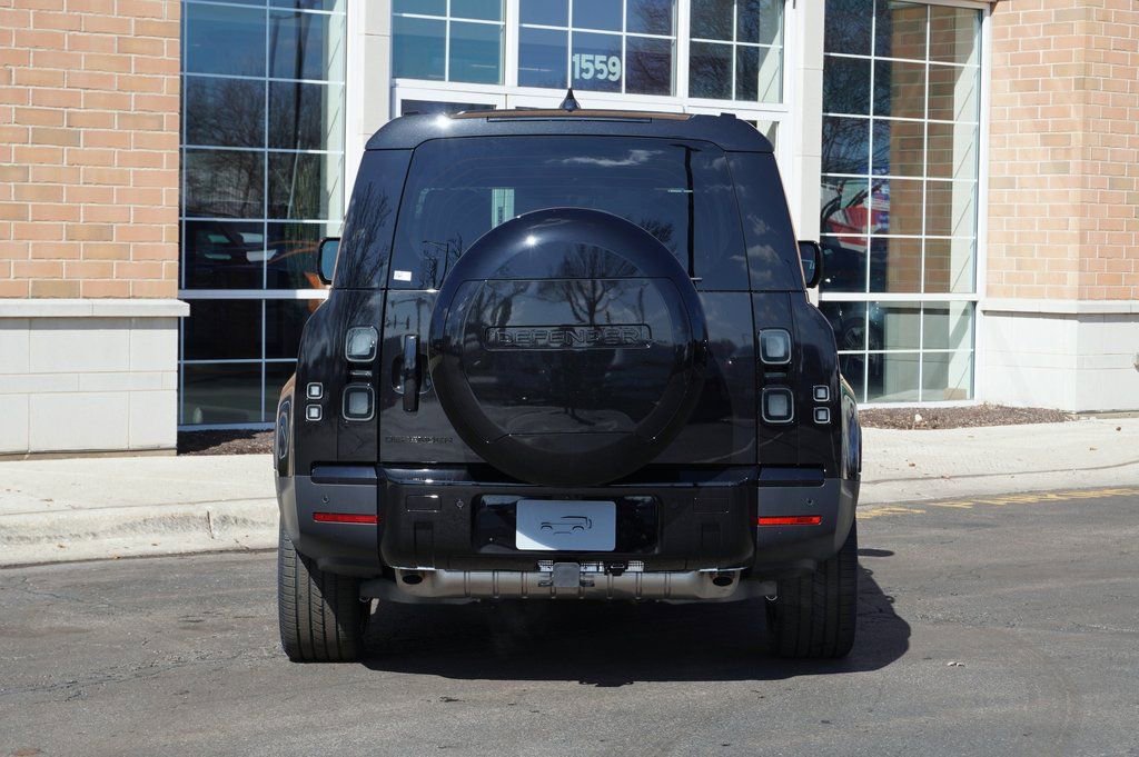 New 2026 Land Rover Defender 130 S image 5