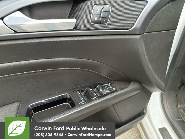 Used 2014 Ford Fusion Titanium image 9