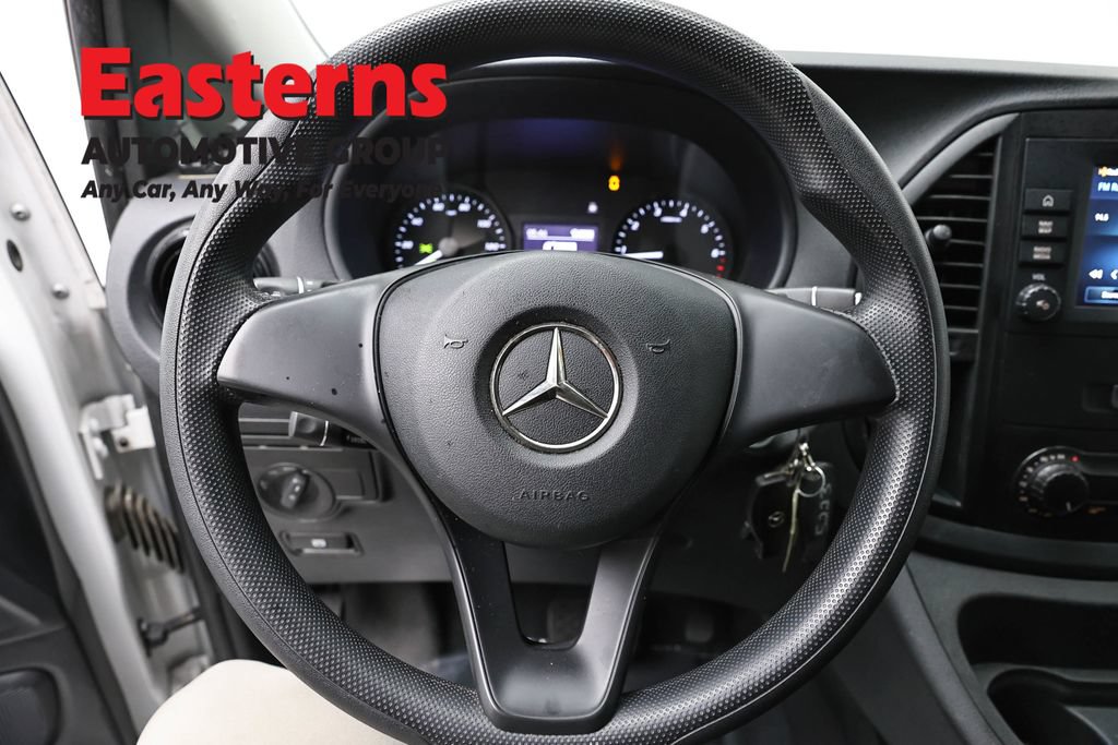 Used 2022 Mercedes-Benz Metris image 10