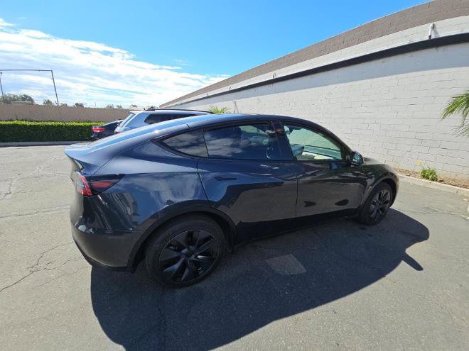 Used 2025 Tesla Model Y Long Range RWD image 5