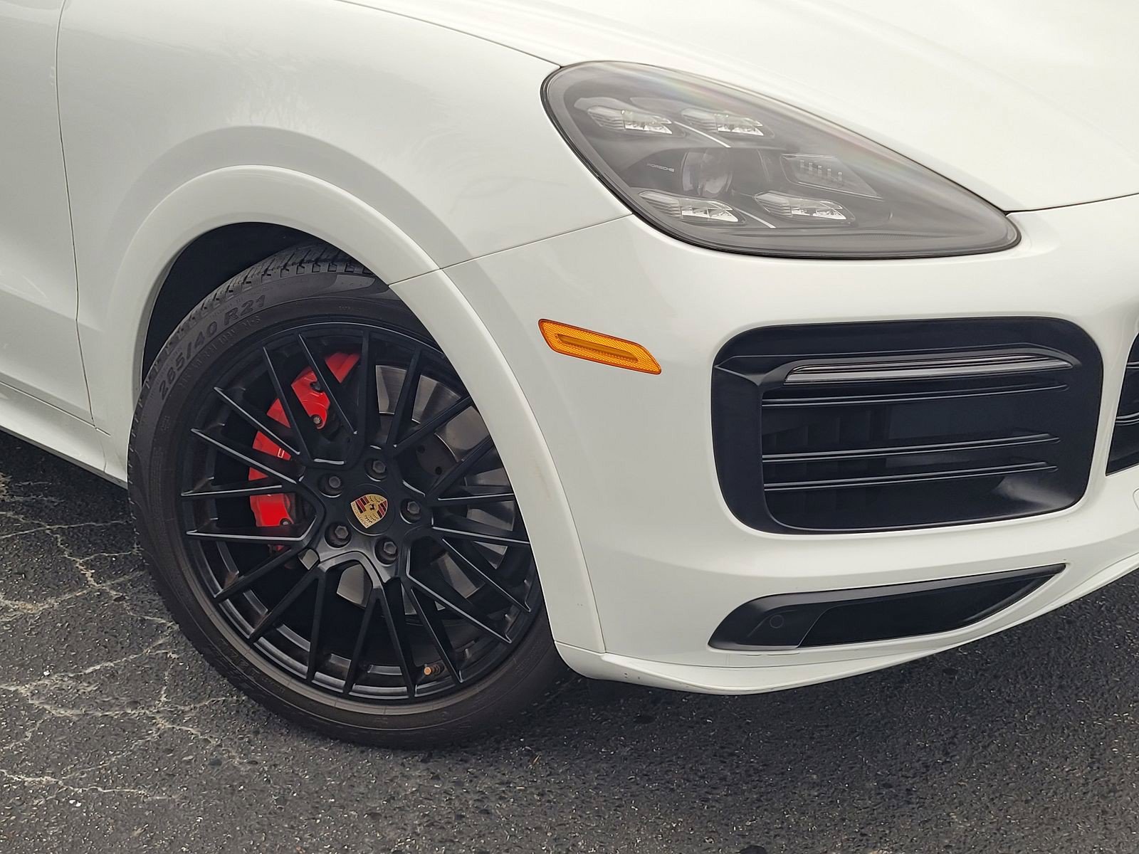 Used 2021 Porsche Cayenne GTS AWD/4WD image 9