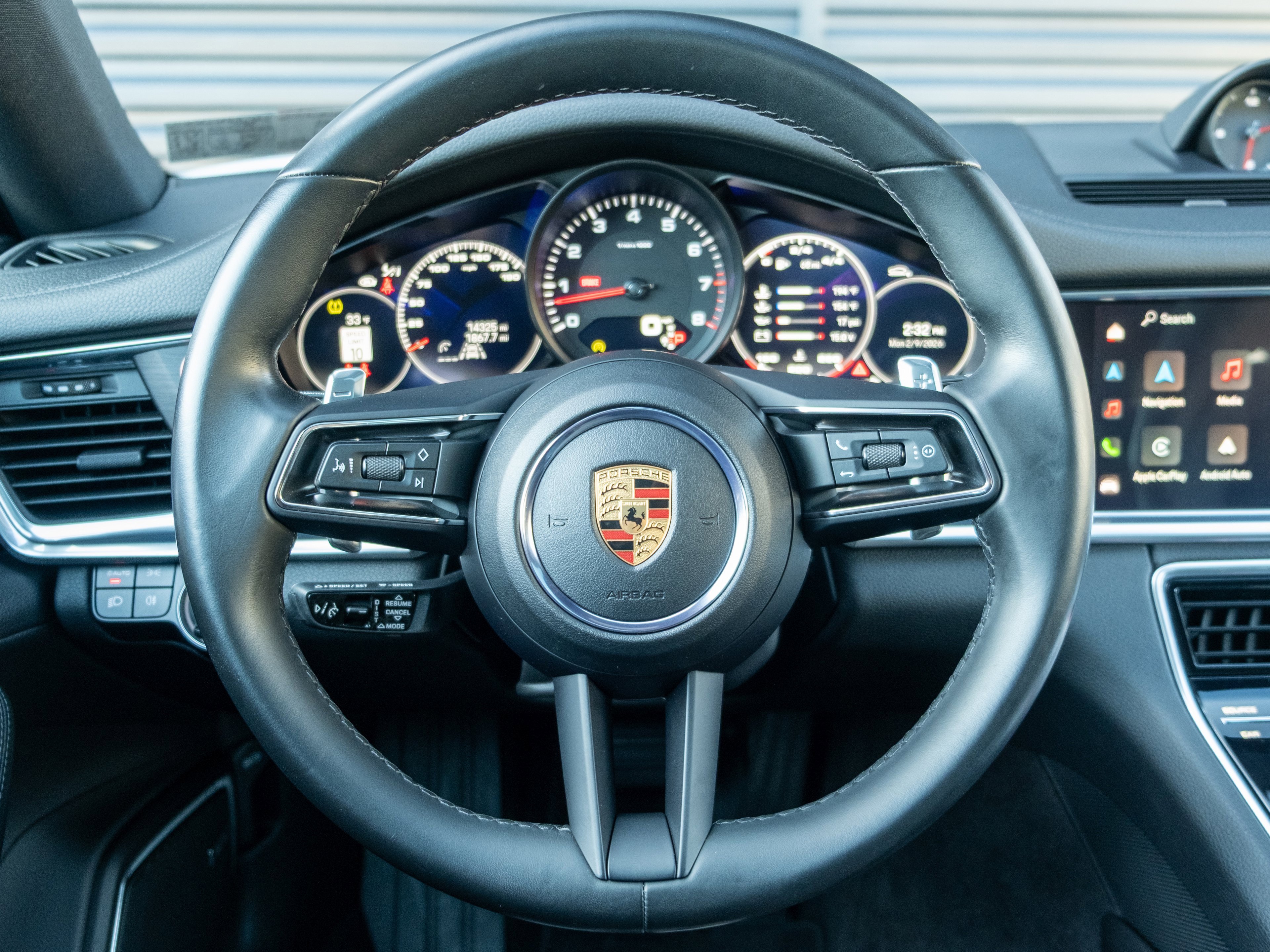 Certified 2023 Porsche Panamera 4 Platinum Edition image 6