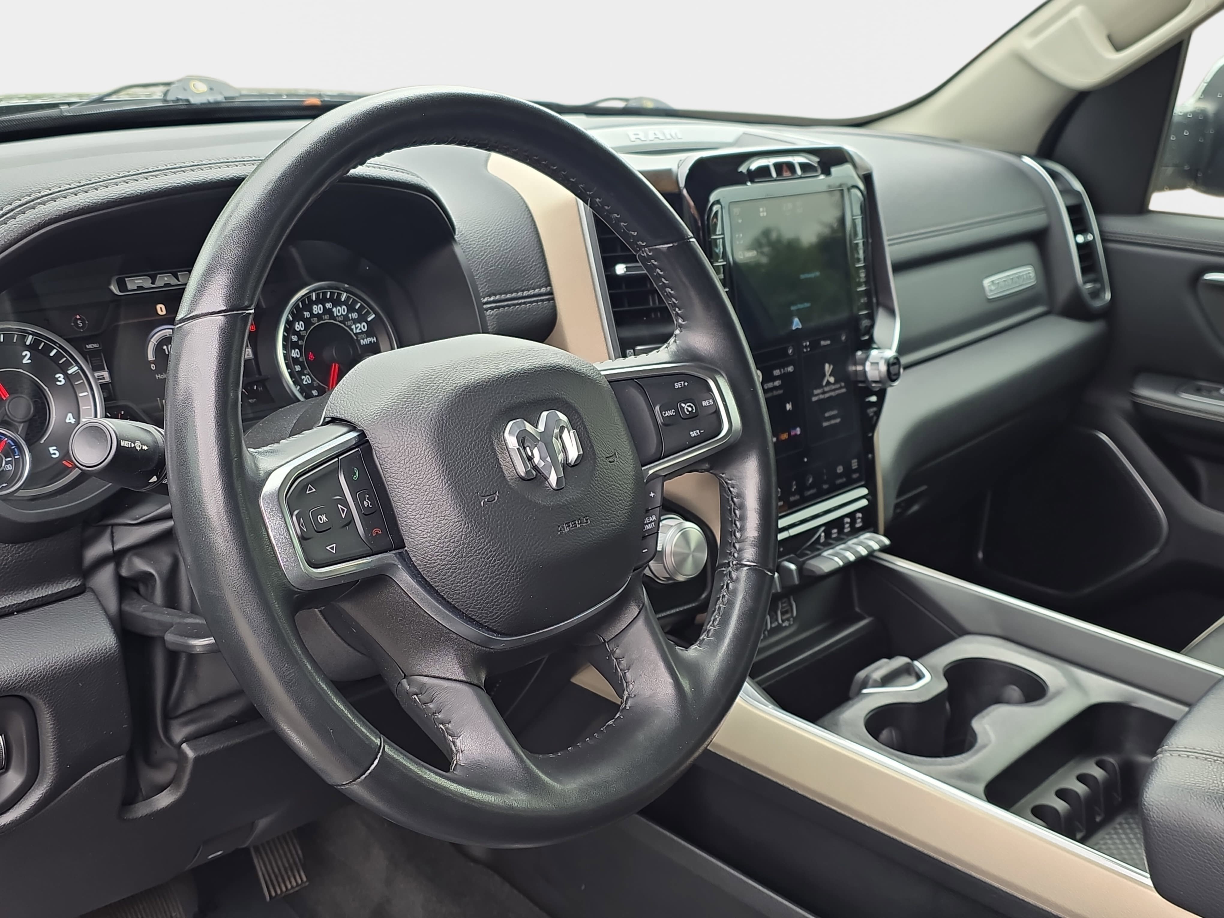Certified 2022 RAM 1500 Laramie RWD image 13