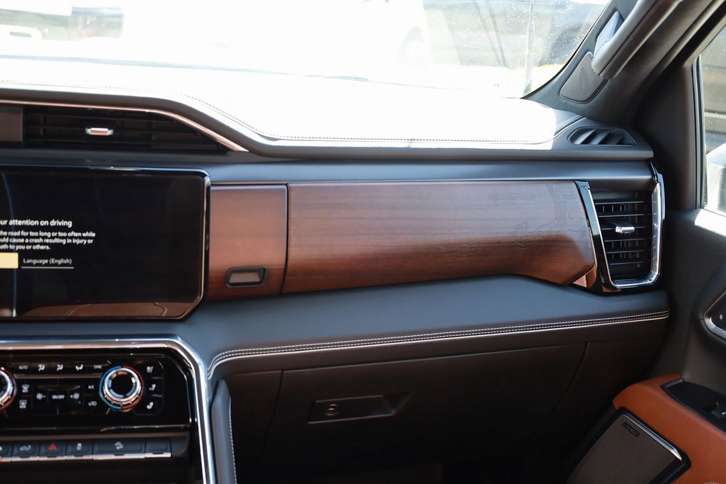 Used 2024 GMC Sierra 3500 Denali Ultimate image 23