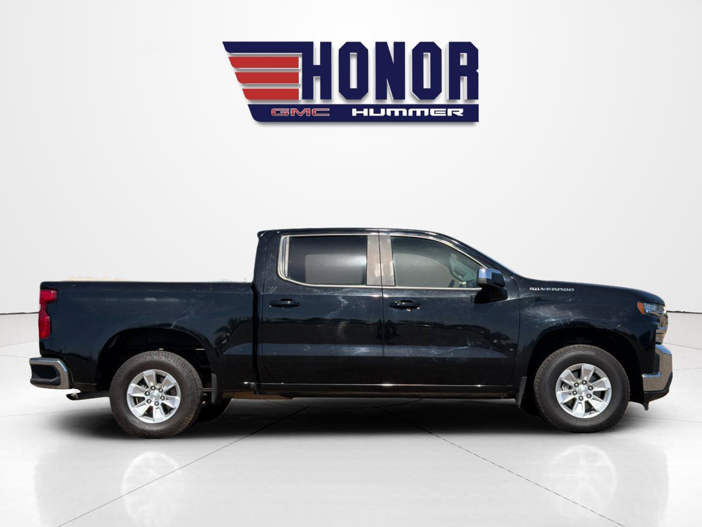 Used 2022 Chevrolet Silverado 1500 LT RWD image 3