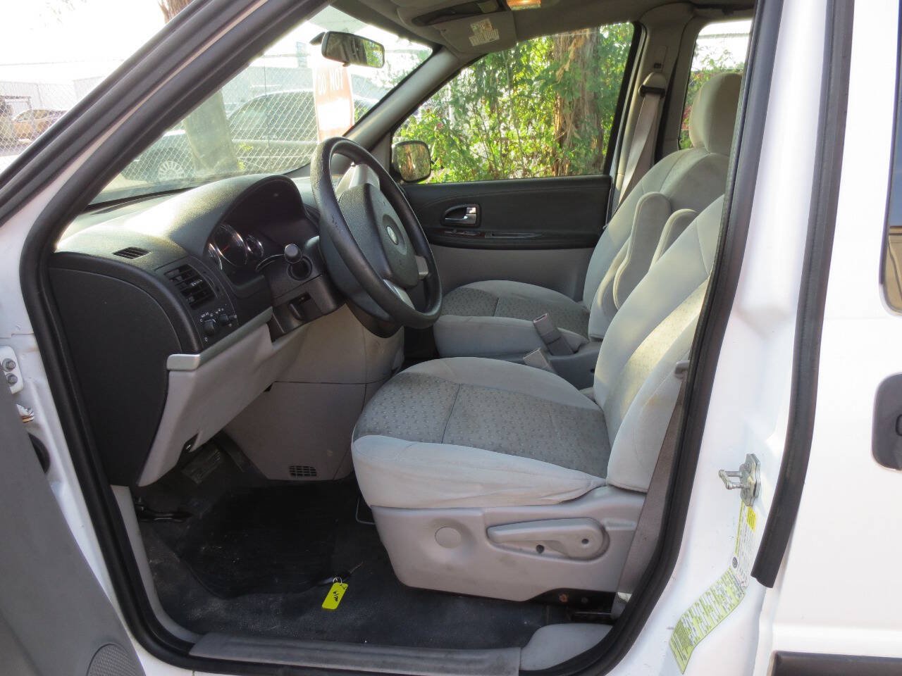 Used 2008 Chevrolet Uplander FWD image 6