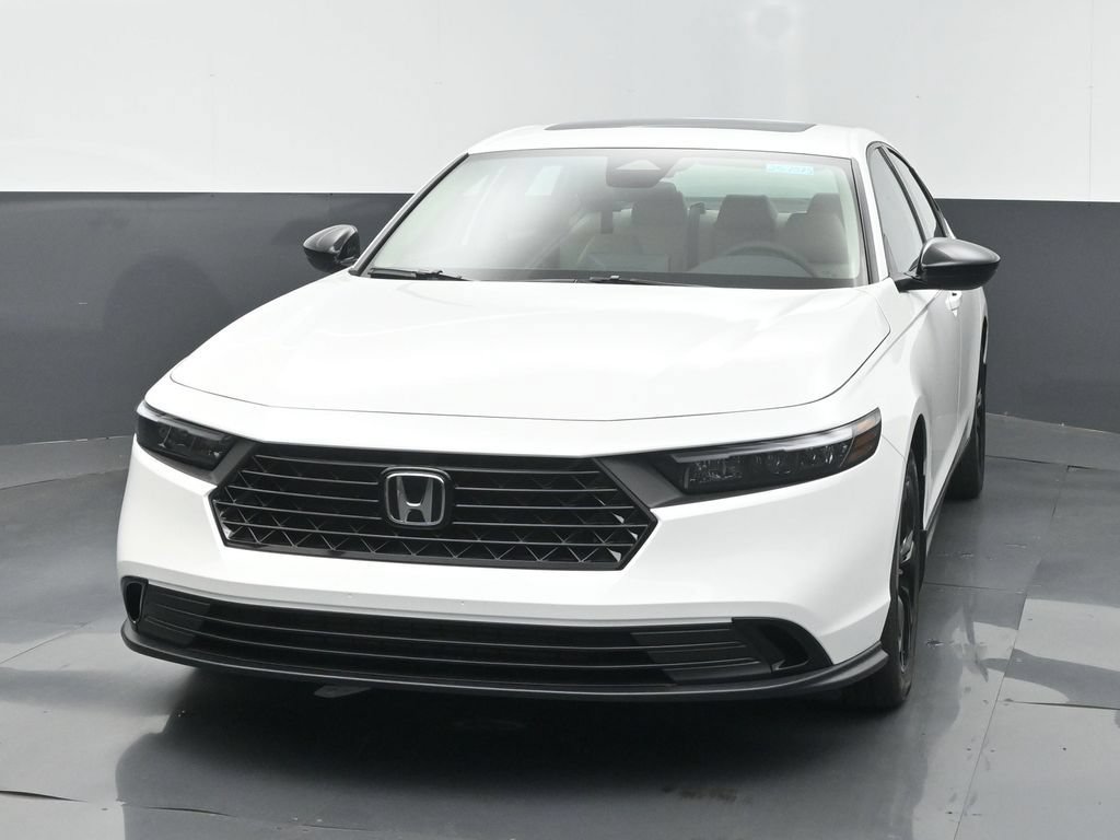 New 2025 Honda Accord SE image 2