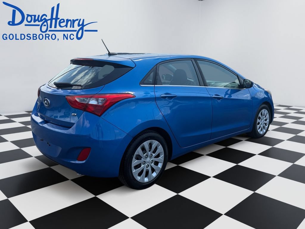 Used 2017 Hyundai Elantra GT FWD image 5