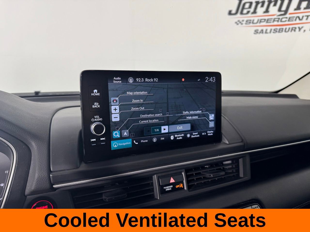 Used 2025 Honda Pilot Elite image 15