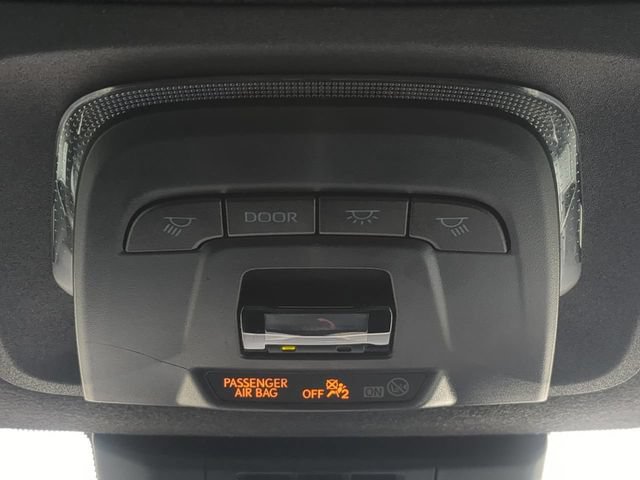 Used 2025 Toyota Corolla SE FWD image 22