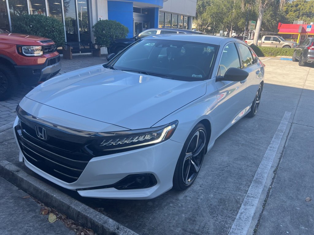 Used 2022 Honda Accord Sport image 1