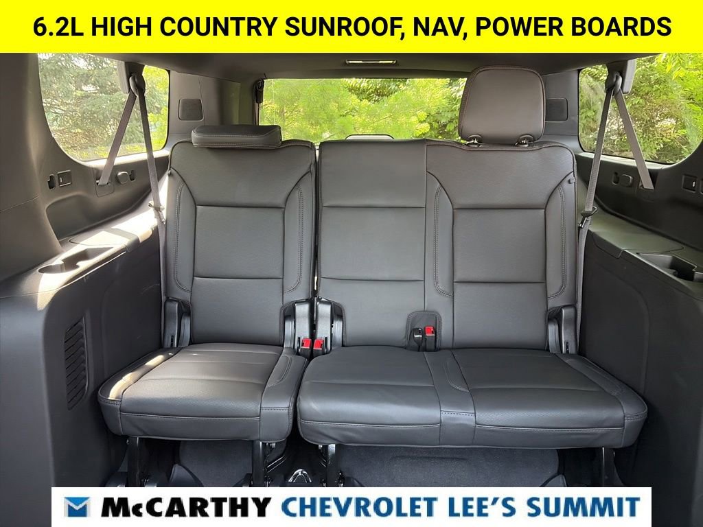 Used 2023 Chevrolet Suburban High Country w/ Premium Package 2 AWD/4WD image 28