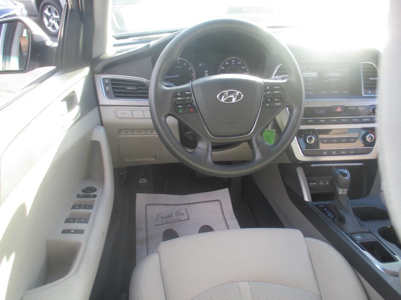 Used 2017 Hyundai Sonata SE image 4