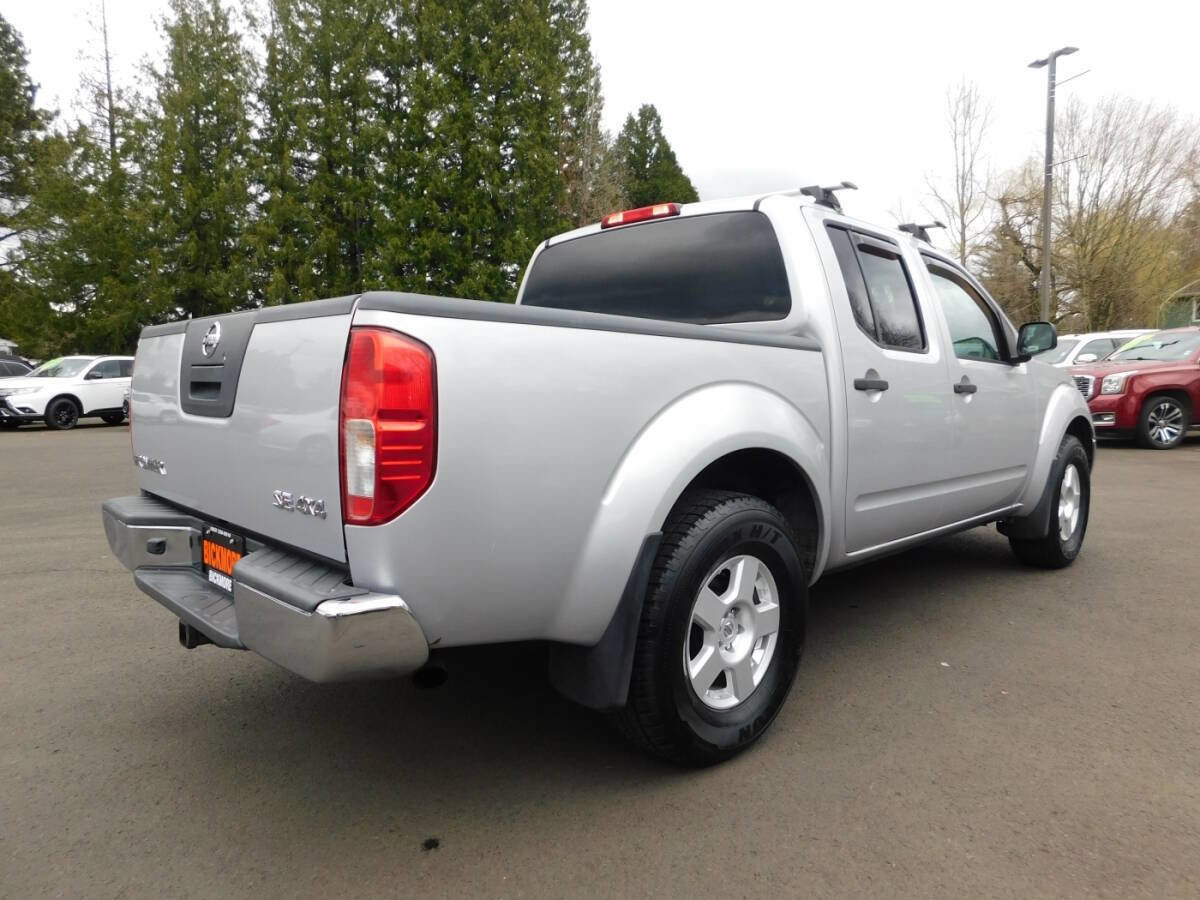 Used 2006 Nissan Frontier SE AWD/4WD image 2
