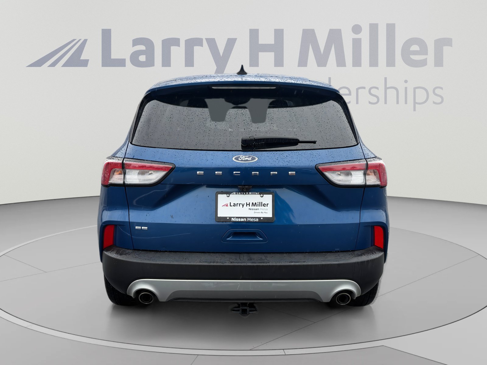 Used 2022 Ford Escape SE w/ Convenience Package FWD image 4