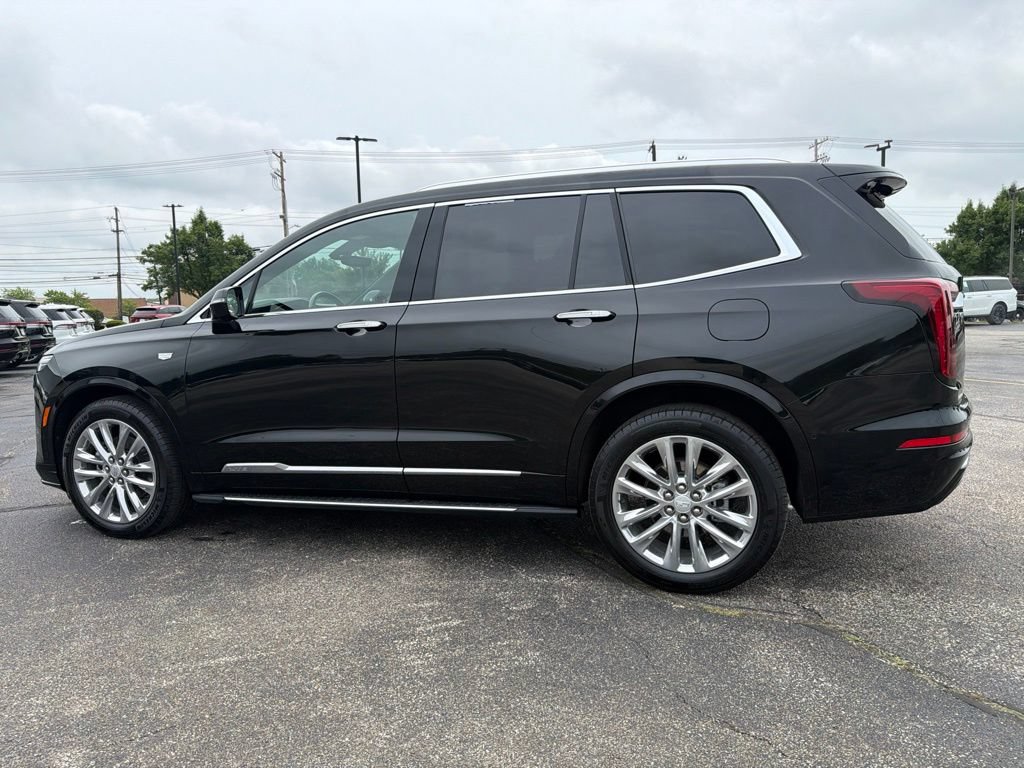 Used 2025 Cadillac XT6 Premium Luxury w/ Technology Package AWD/4WD image 9