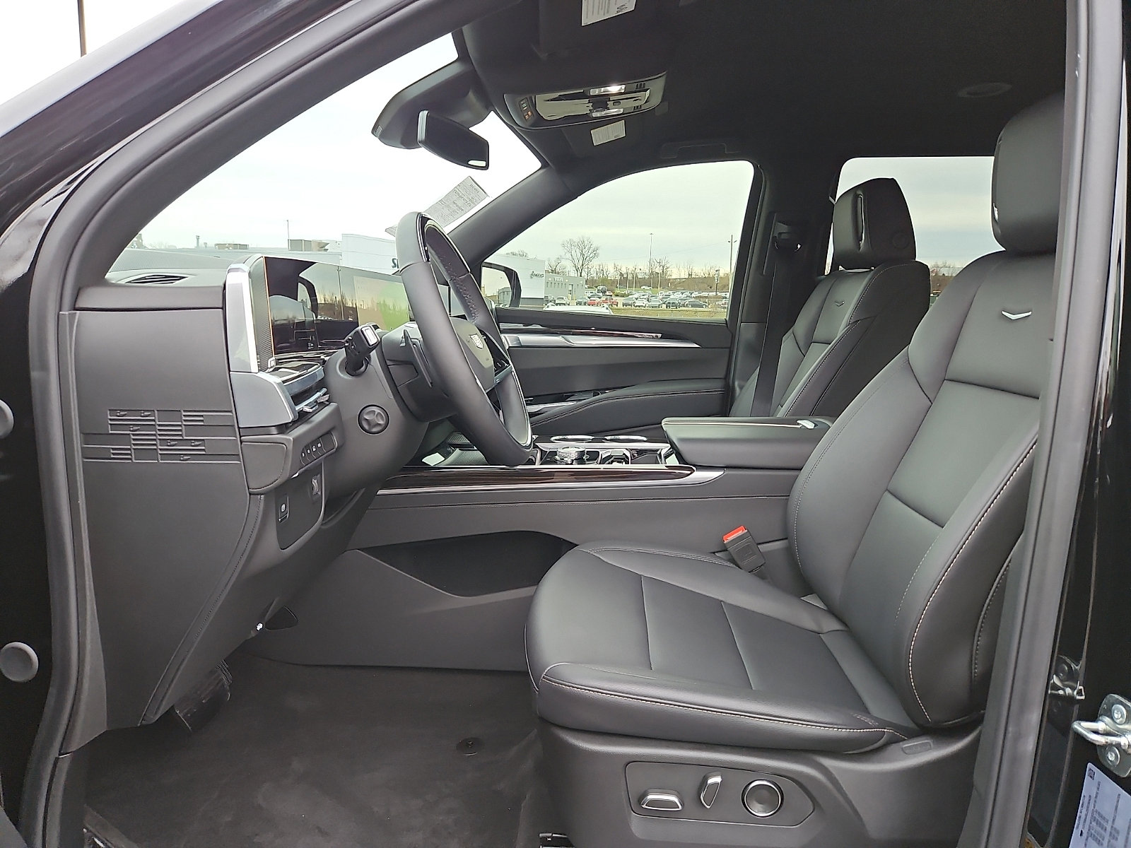 Certified 2025 Cadillac Escalade Luxury image 13