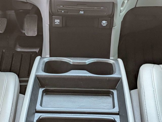 Used 2018 Honda Odyssey Touring image 18