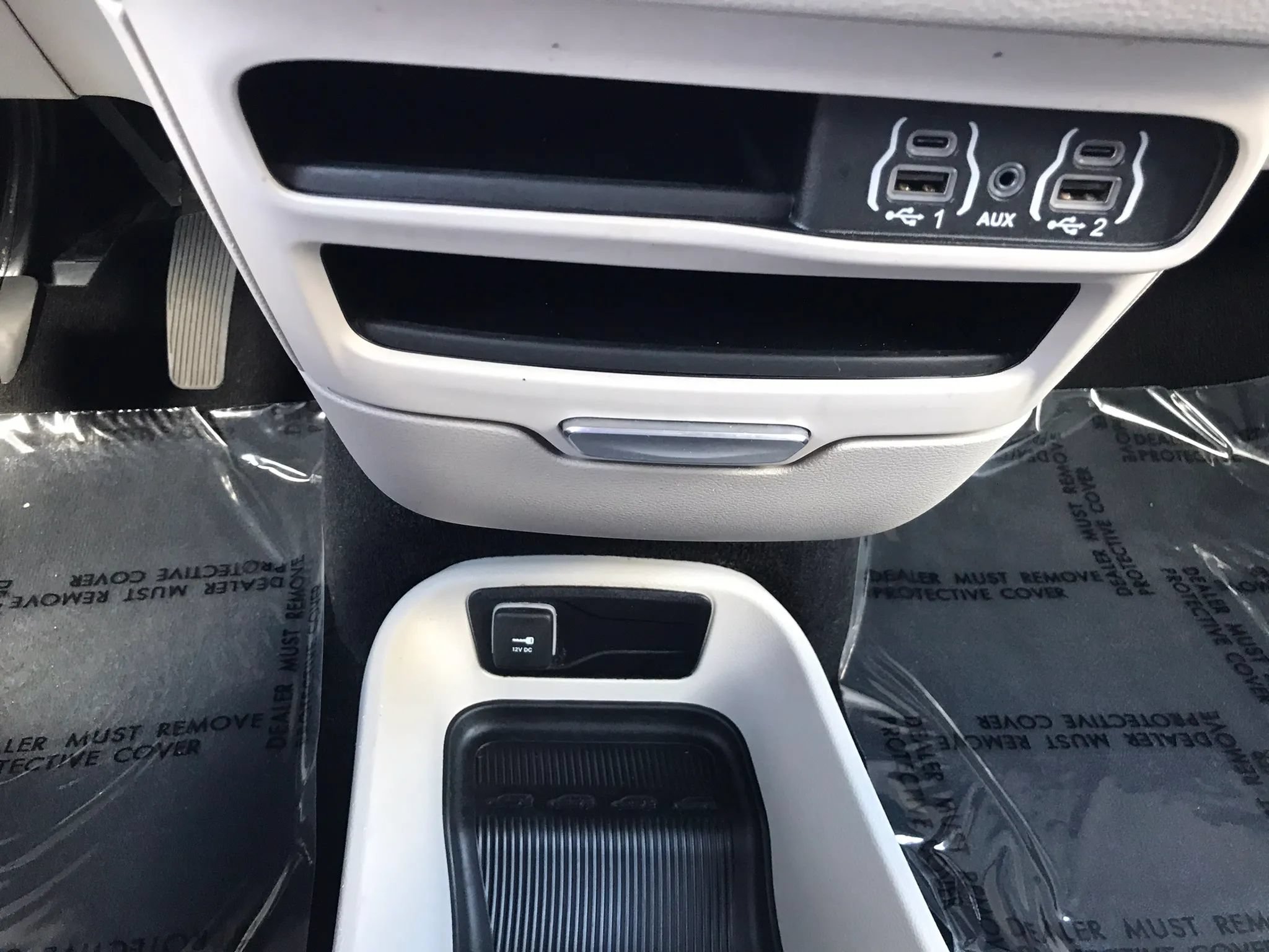 Used 2023 Chrysler Pacifica Touring-L FWD image 30