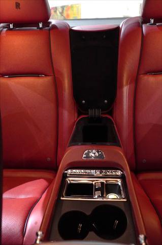 Used 2015 Rolls-Royce Wraith image 27