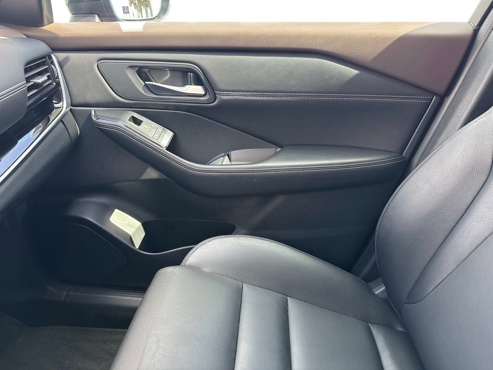 Used 2022 Nissan Rogue SL FWD image 24