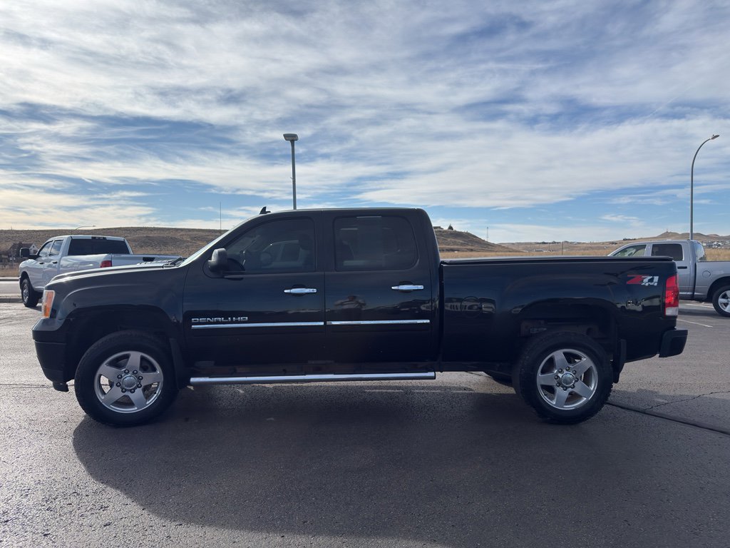 Used 2013 GMC Sierra 2500 Denali w/ Suspension Package, Off-Road image 8