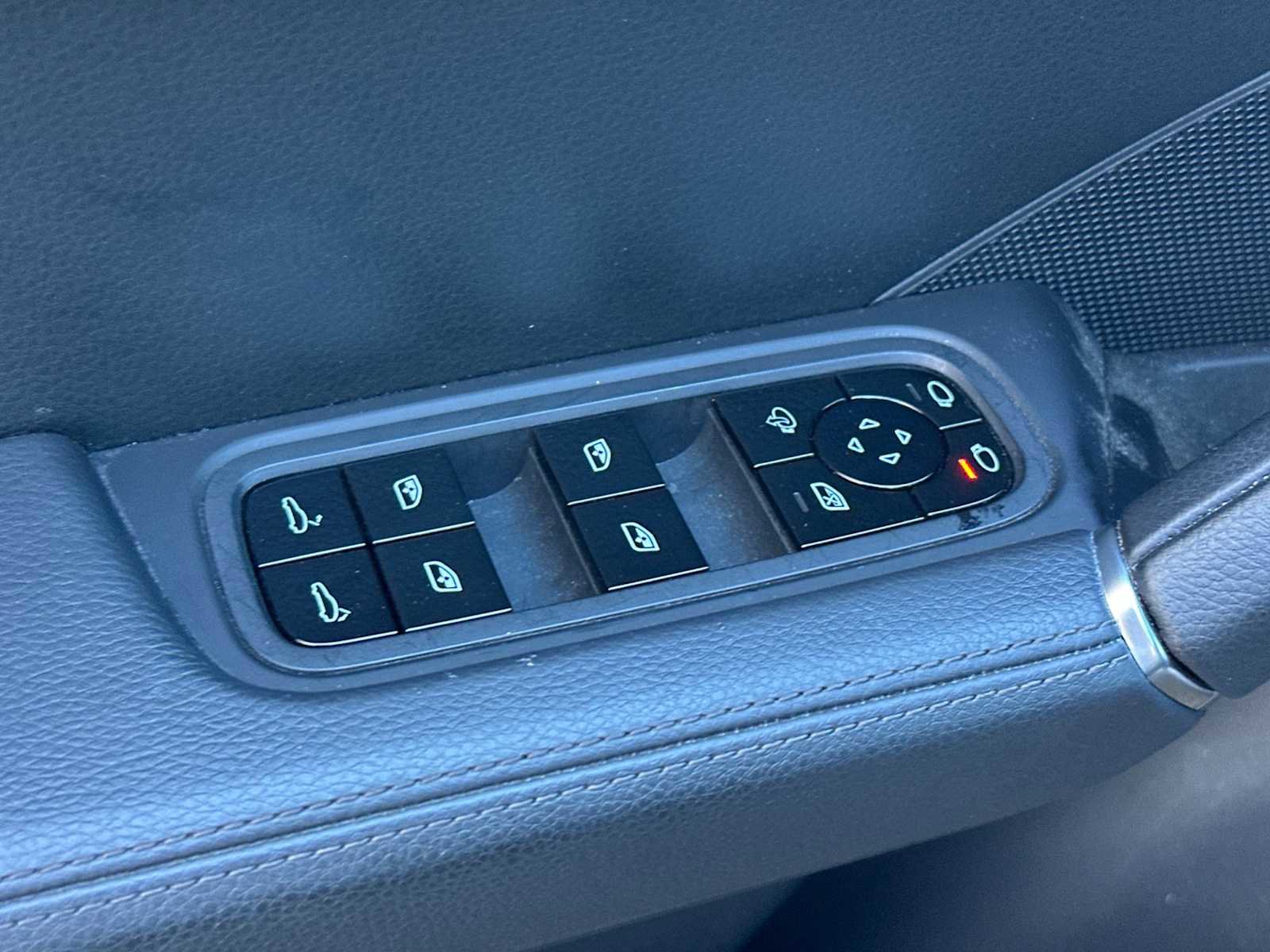 Certified 2019 Porsche Cayenne image 13