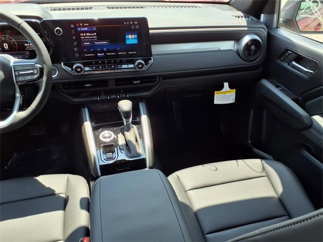 New 2025 Chevrolet Colorado LT w/ LT Convenience Package image 15