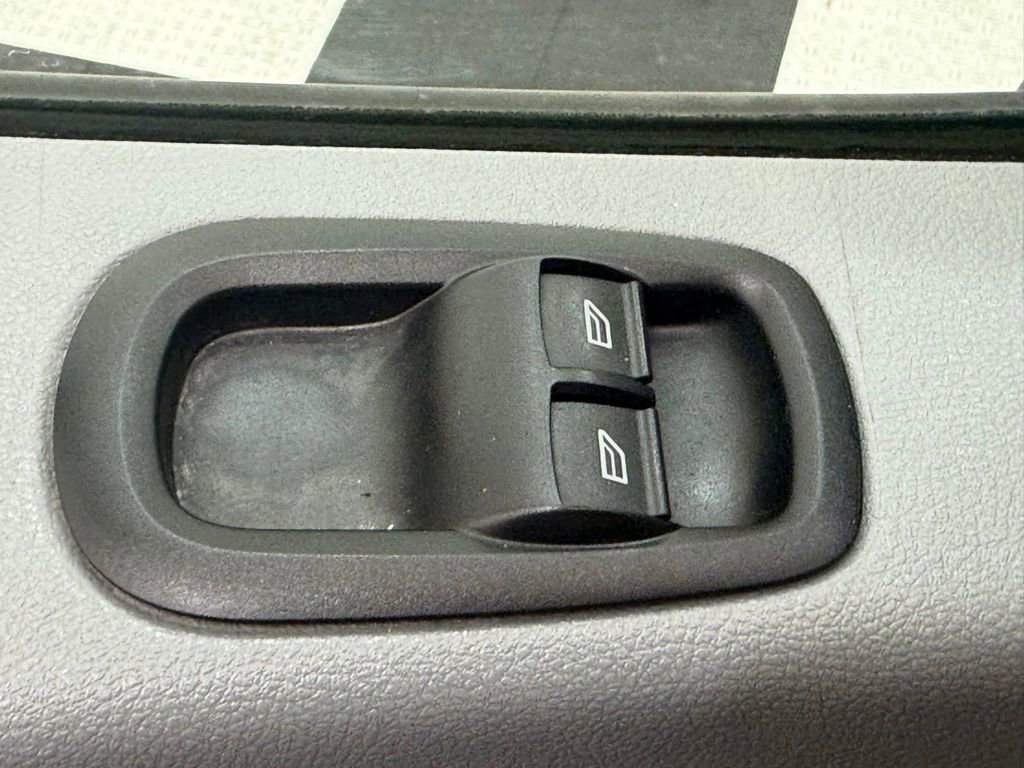 Used 2015 Ford Transit 150 XL image 25